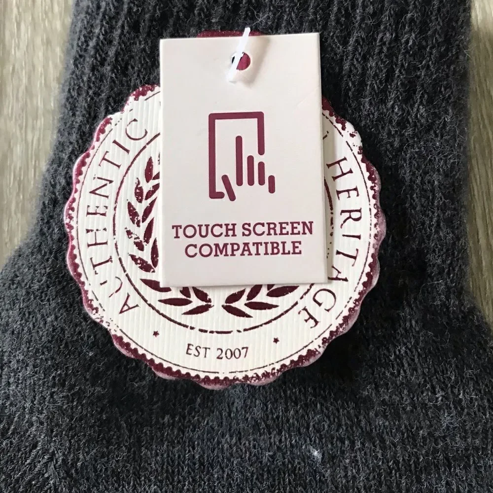 NWT … Touch Screen Compatible SO “Just Chillin” Magic Gloves